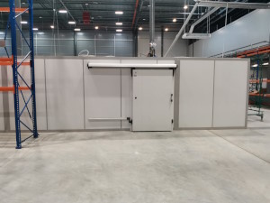 Холодильная камера в логистическом центре