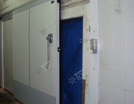 Откатная холодильная дверь для камеры
